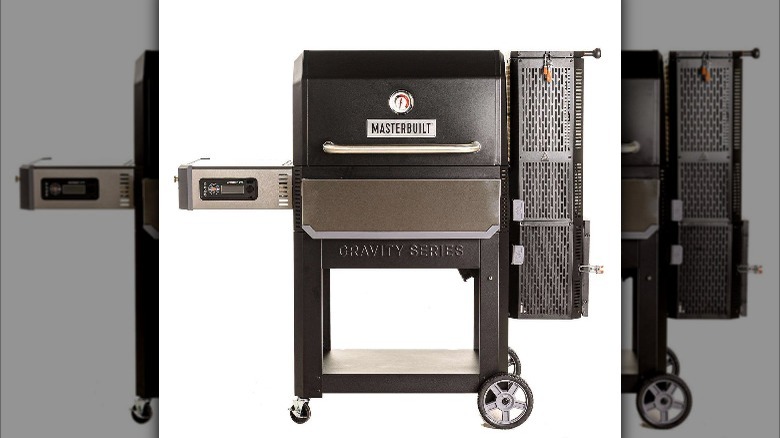 Masterbuilt Gravity Series 1050 charcoal grill