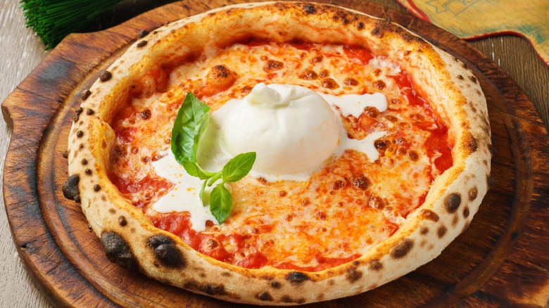 burrata pizza