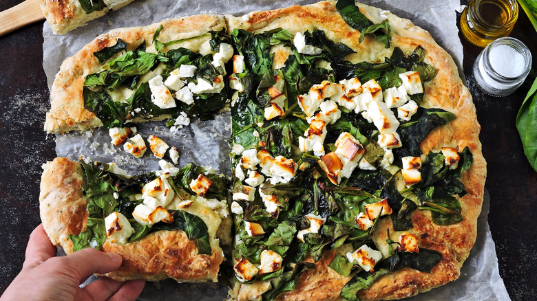 pizza with goat cheese and spinach