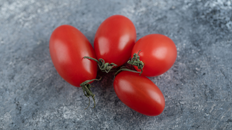 ripe Amish Paste tomatoes