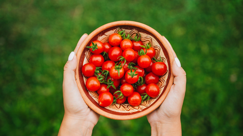 bowl of cherry tomatoes