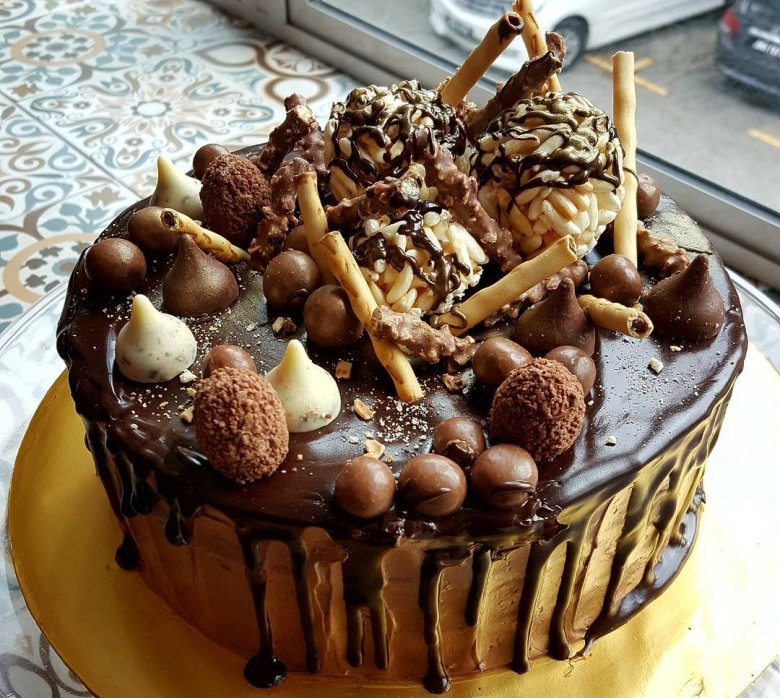 Sophisticated choc-a-li-cious cake