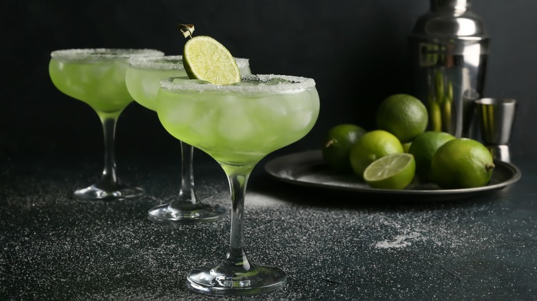 Daiquiri with lime in it