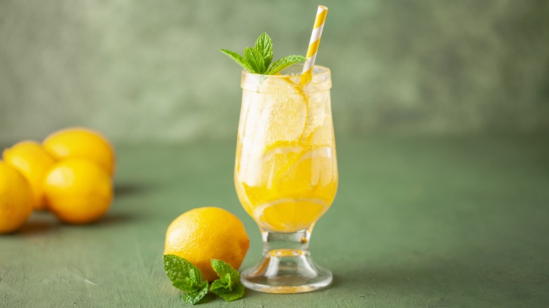 limoncello spritz