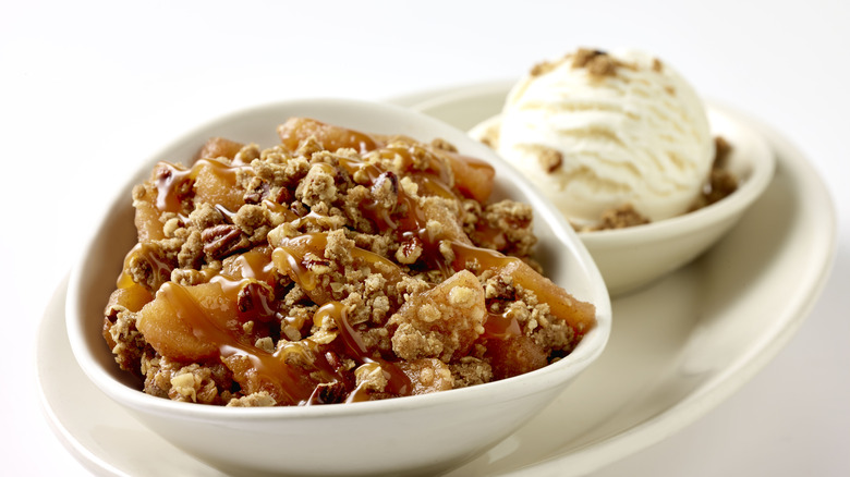 cheesecake factory apple crisp