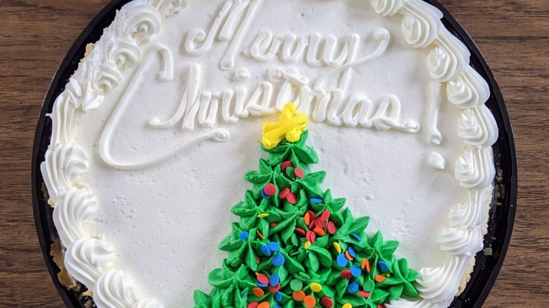 Costco round Merry Christmas cake