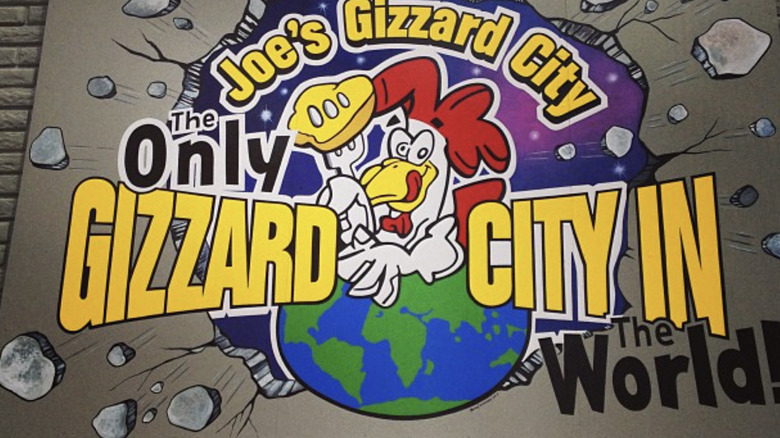 joes gizzard city sign