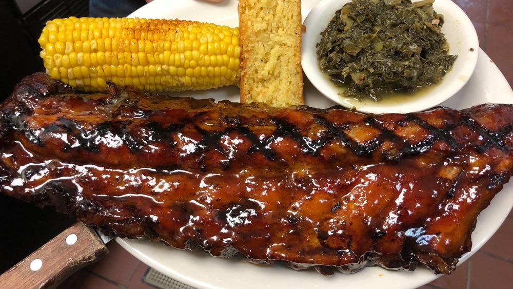 Ribs from Memphis Barbecue Company restaurant in Mississippi