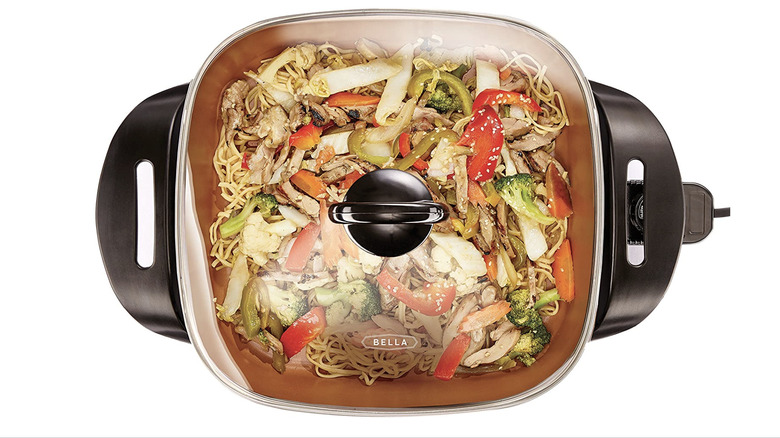 BELLA electric ceramic titanium skillet