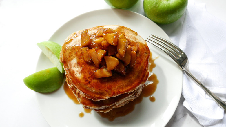 pancakes with apples on plate