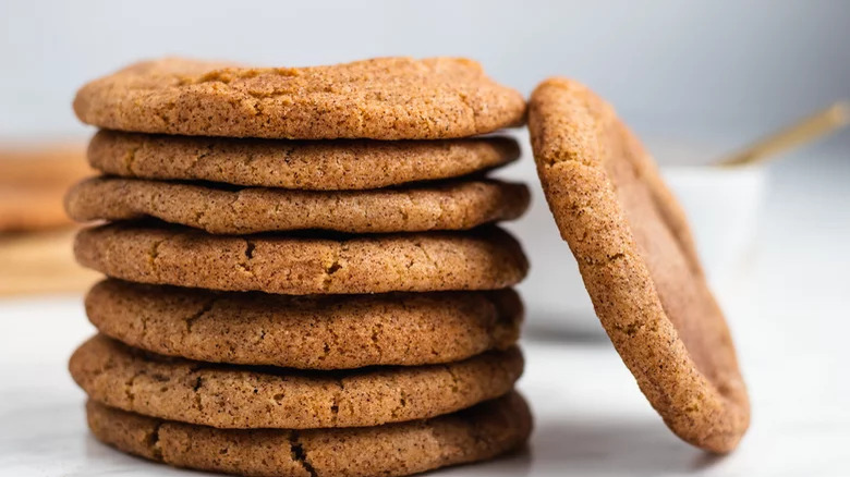 A stack of cookies