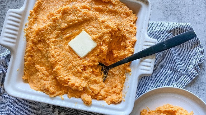 mashed sweet potatoes with butter