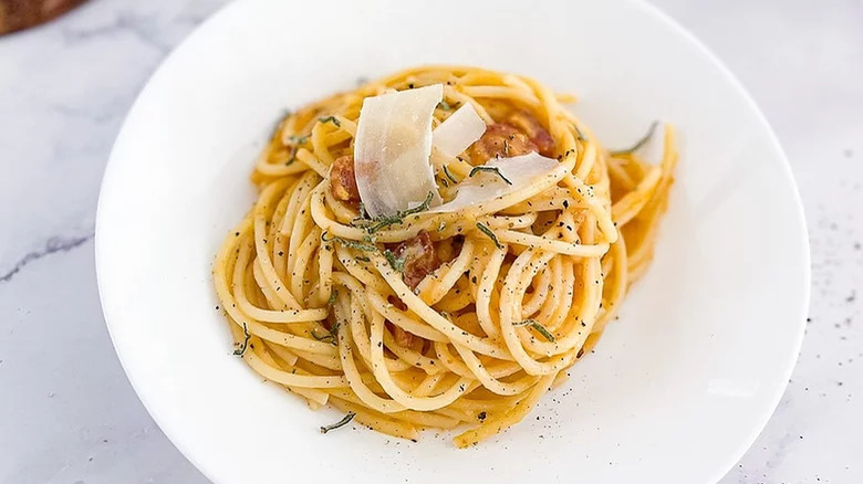 Pumpkin carbonara in a plate