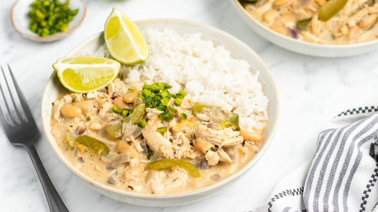 chicken in sauce with rice