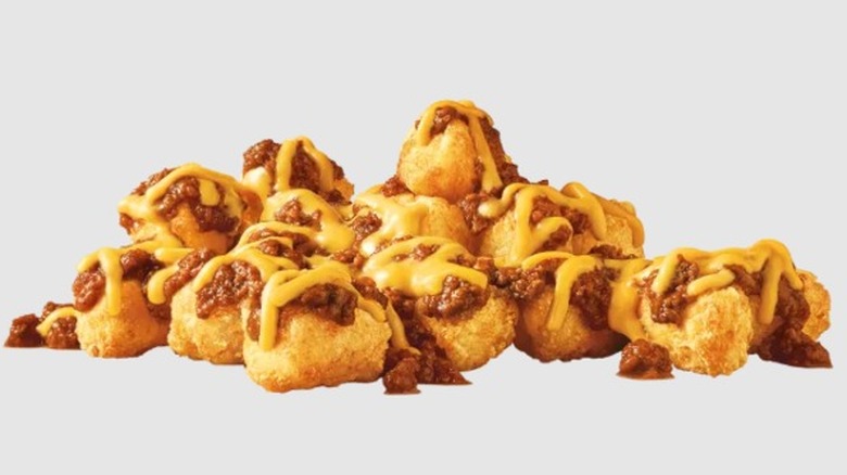 chili cheese tater tots