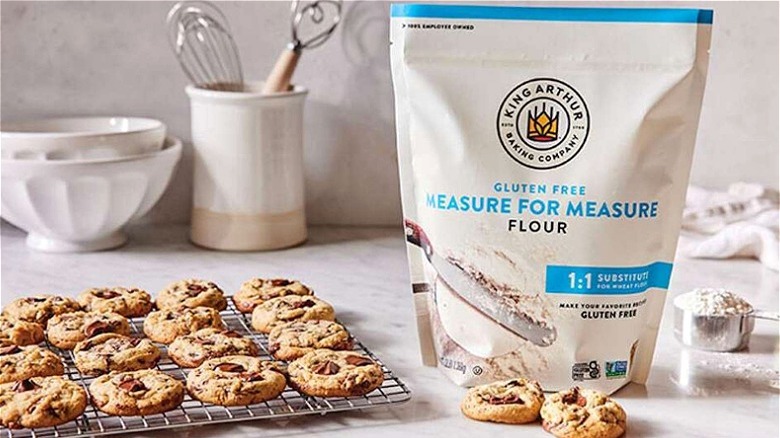 gluten-free flour and cookies