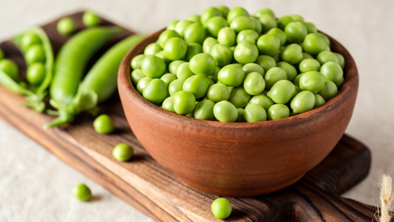 Fresh green peas