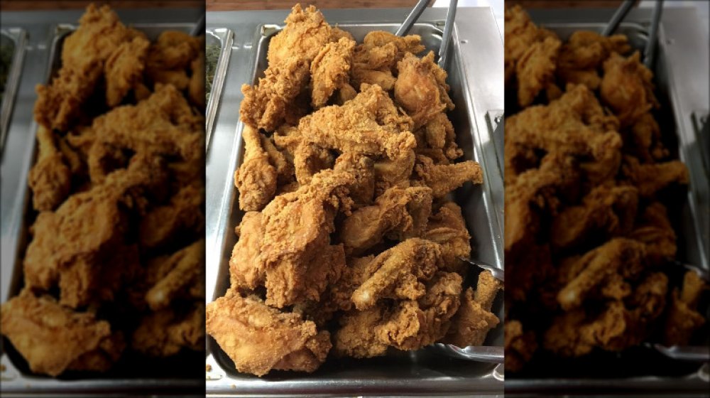 Mississippi: Old Country Store's fried chicken