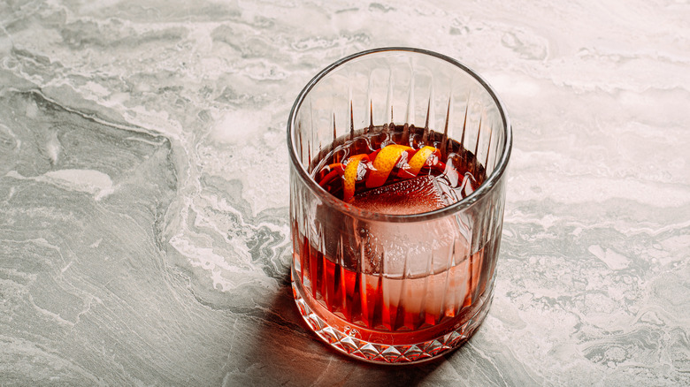 Negroni gin cocktail