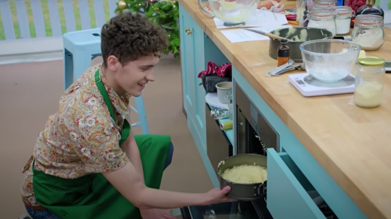 Derry Girls GBBO episode 