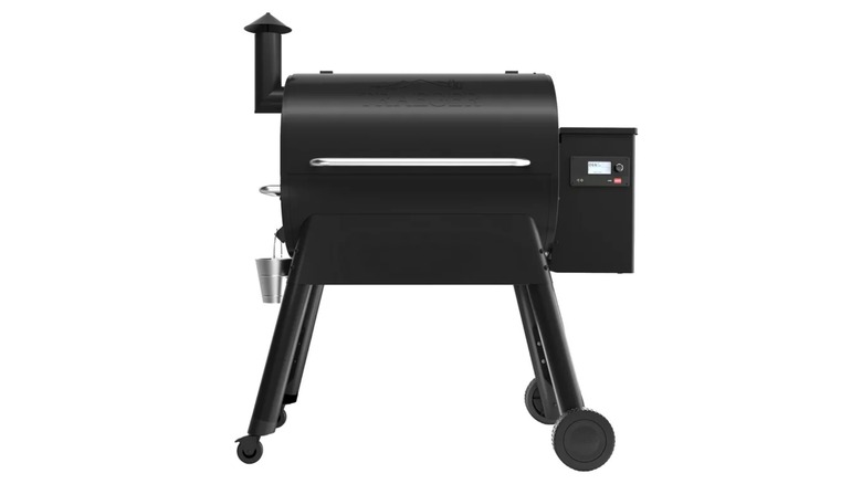 Traeger pellet grill