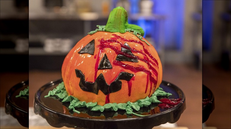 jack o lantern cake