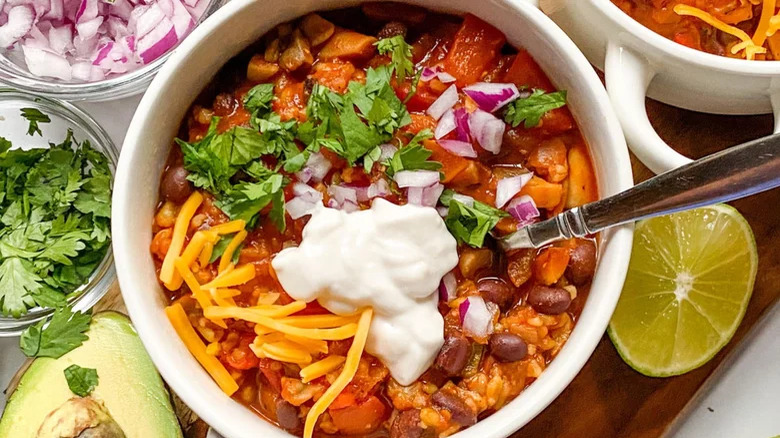 A bowl of chili