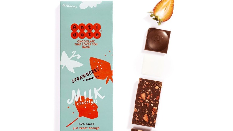 strawberry hibiscus chocolate bar