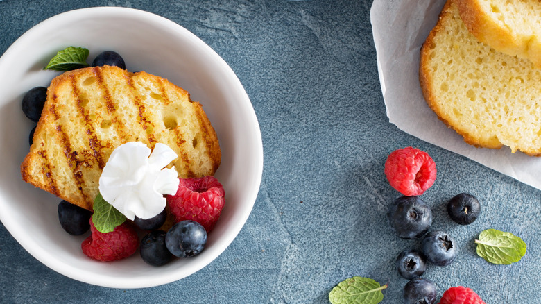 grilled pound cake with berries