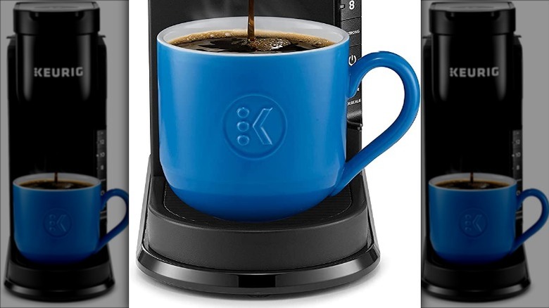 K-express with blue cup