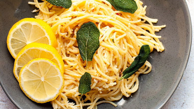 Spaghetti with lemon and sage leaves