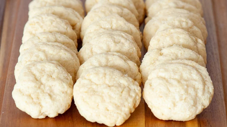 Three rows of sugar cookies