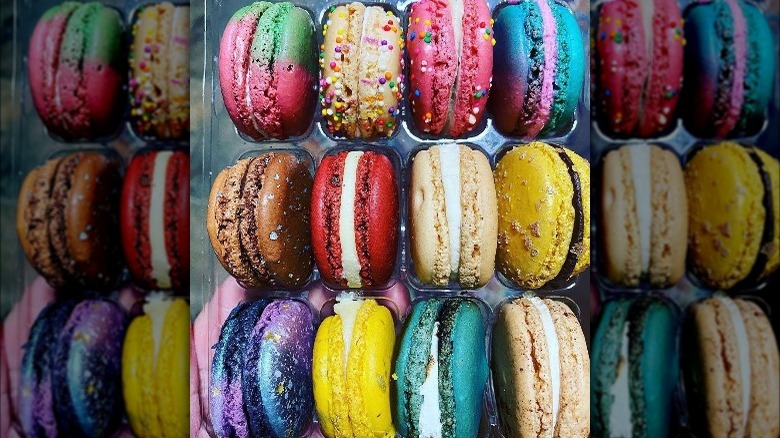 Ma-ka-rohn bold color macarons