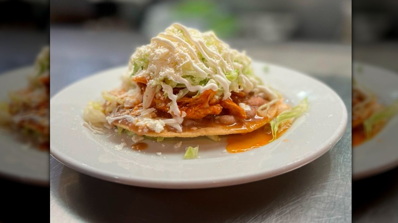 Los Reyes de la Torta tostada on plate