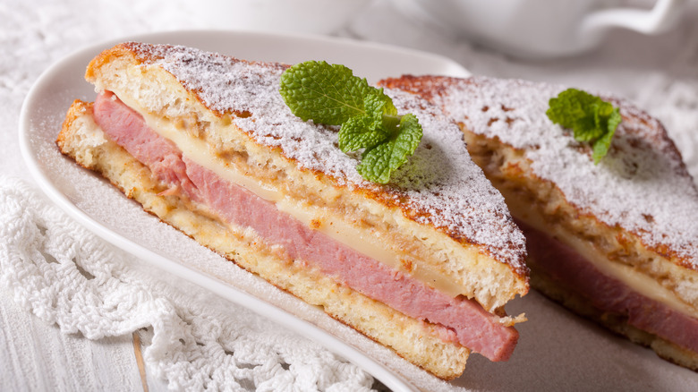 Monte Cristo with powdered sugar