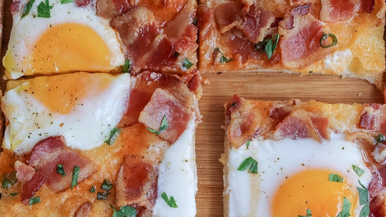 pizza with bacon and eggs