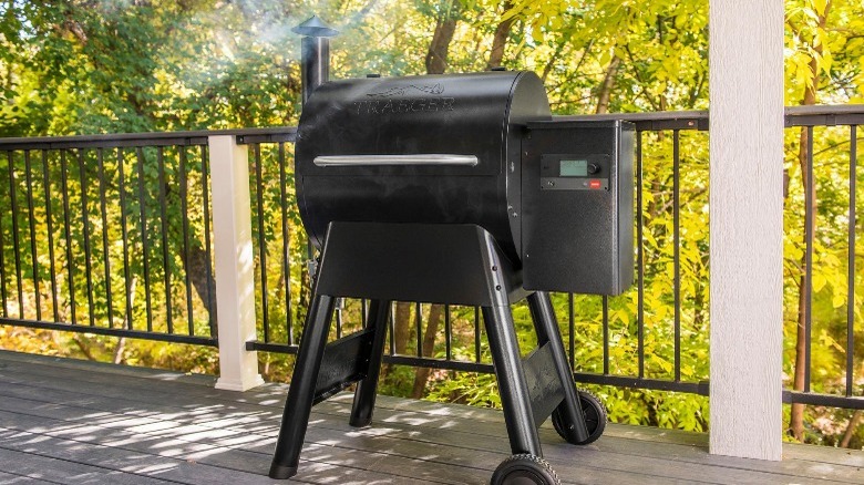 Traeger Pro 575 pellet grill