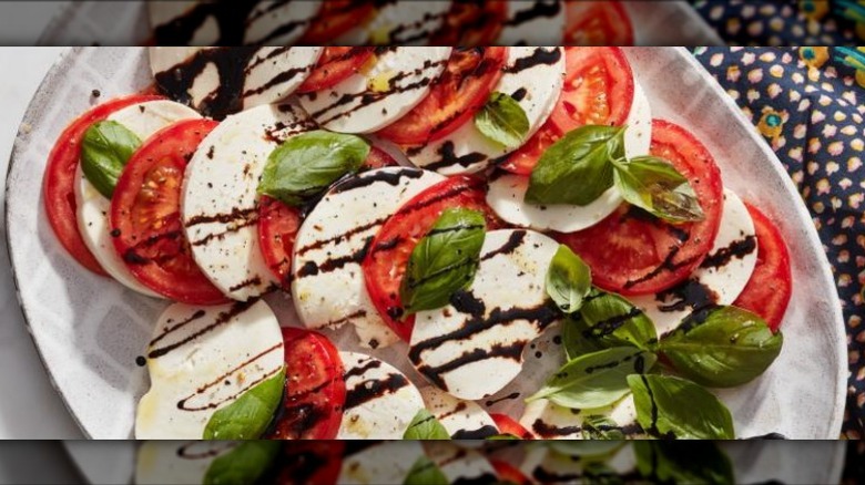 The Pioneer Woman's Caprese salad