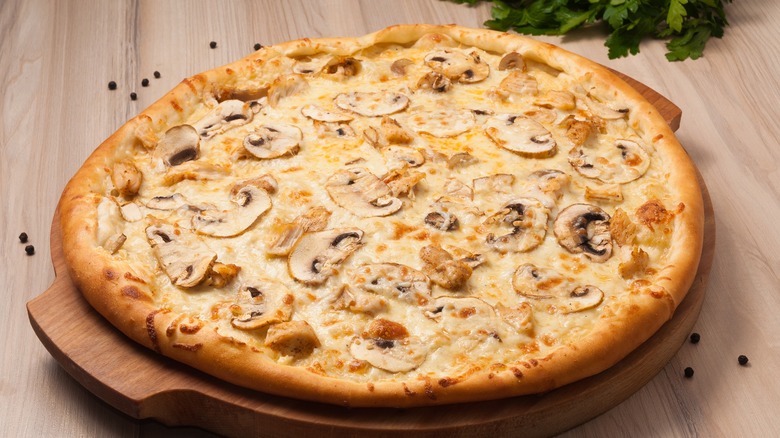 mushroom pizza