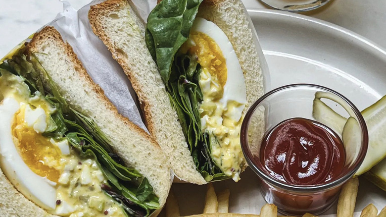 Wankapu egg salad sandwich with ketchup