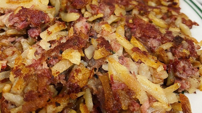 corned beef hash closeup