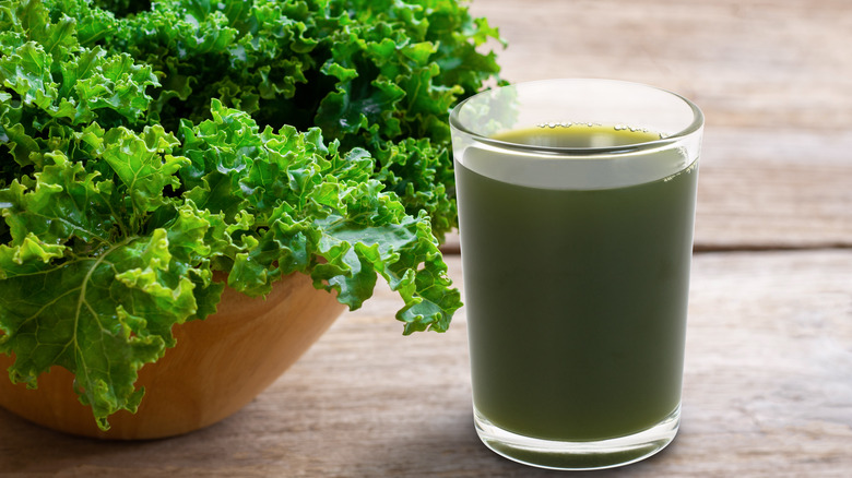 fresh kale leaves and kale juice