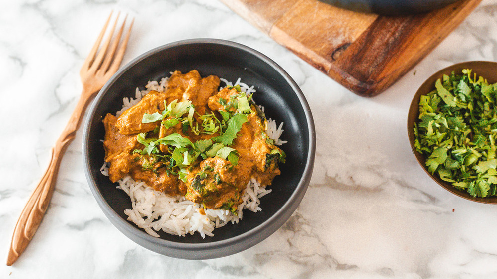 bowl of butter chicken