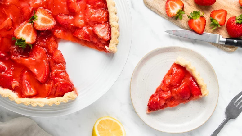 strawberry pie with slice