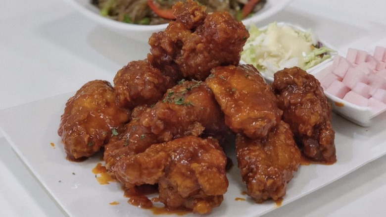 Vons Chicken Korean fried chicken