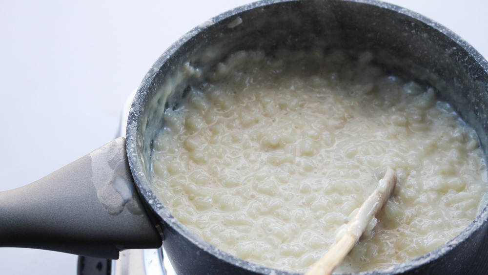 rice pudding recipe thickening in a pot