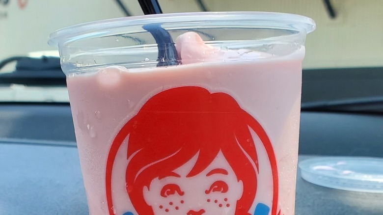 wendy's strawberry frosty