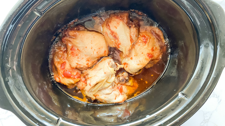 chicken thighs in slow cooker