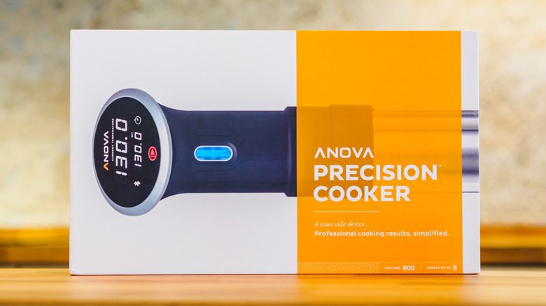 Anova sous vide immersion circulator