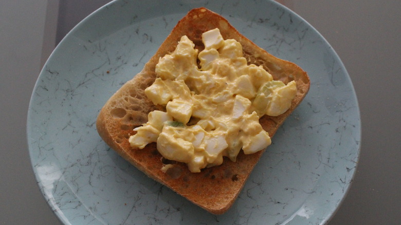 Egg salad on toast